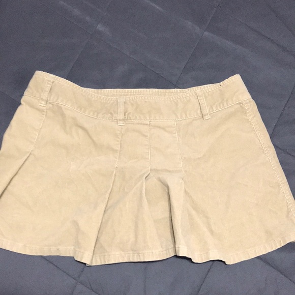 Used Tan corduroy skirt - Picture 3 of 3